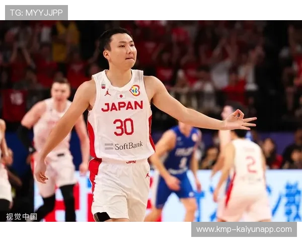 中国男篮用汗水诠释热爱，中国男篮众人谈