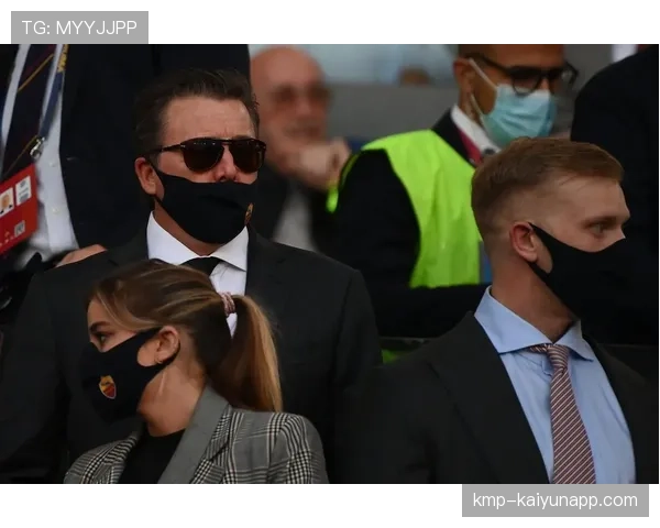 俱乐部在冬窗引援动作频繁，媒体密切关注，因为它们有自得其乐的“冬季俱乐部”